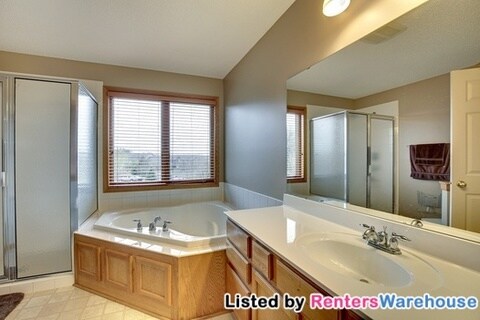 Building Photo - 2692 118th Cir NE