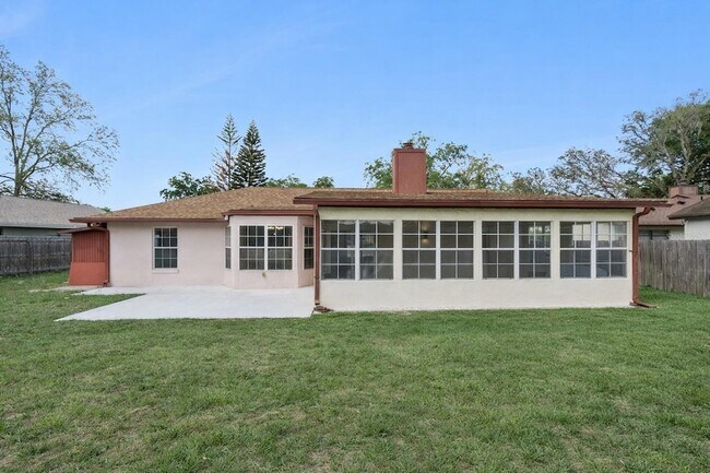 Building Photo - 4136 Tall Tree Dr