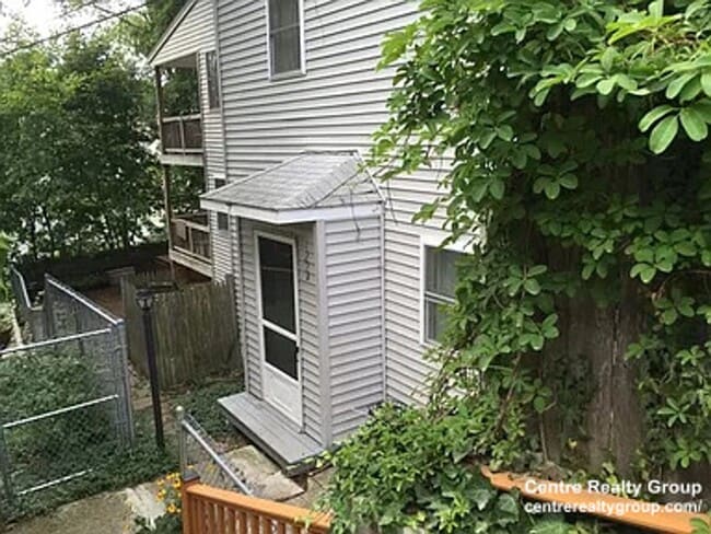 Building Photo - Amazing value two bedroom in Brookline