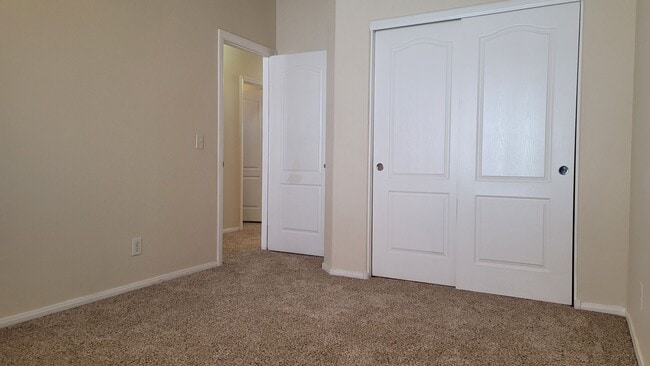 Building Photo - Spacious home in Southern Highlands