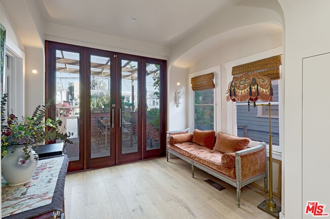 Building Photo - 34 Park Ave