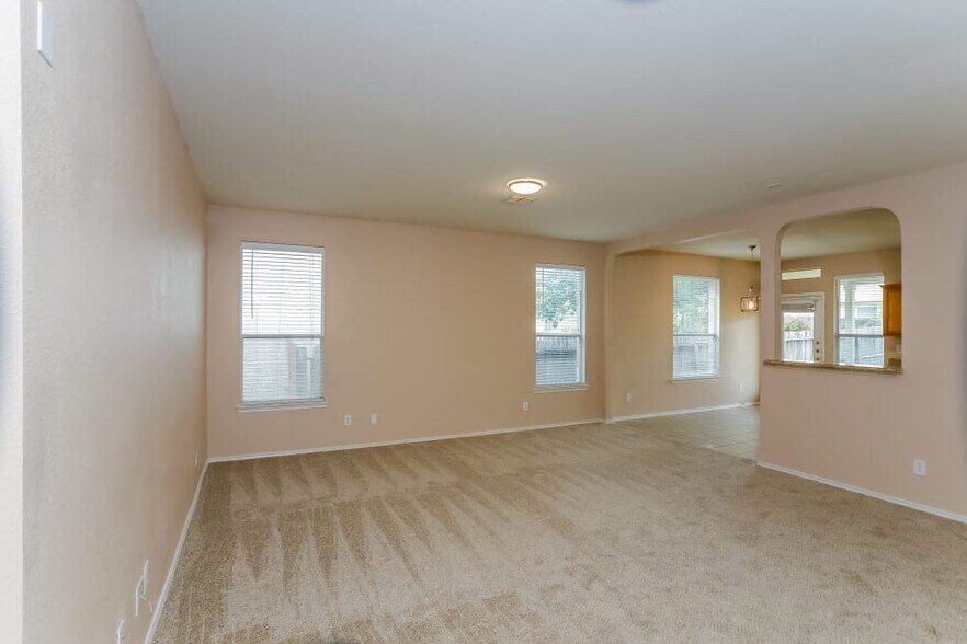 Building Photo - 6111 Briscoe Leaf