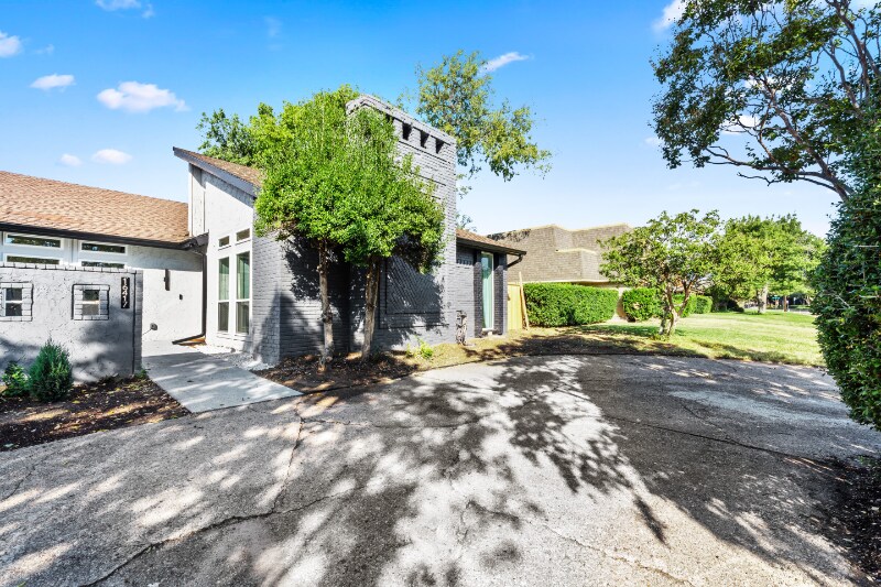Building Photo - 16417 Lauder Ln