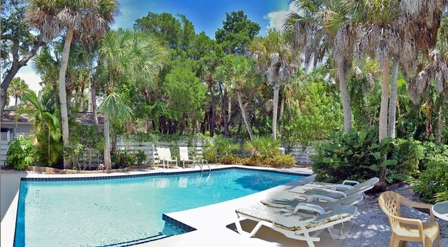 Building Photo - Key West style home on Siesta Key minutes to village and beaches