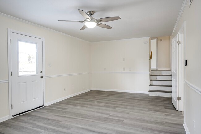 Building Photo - 115 Sunnywood Dr