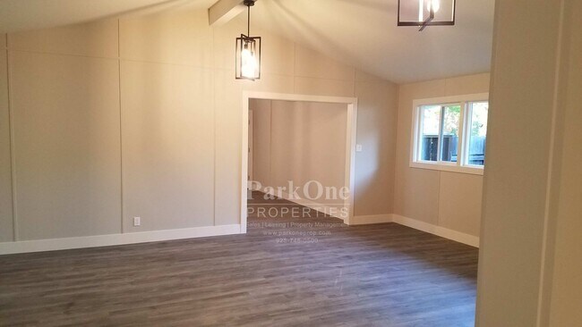Building Photo - Nicely Remodeled Walnut Creek Saranap Home