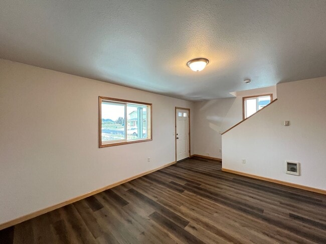 Building Photo - New Construction Two Bedroom!