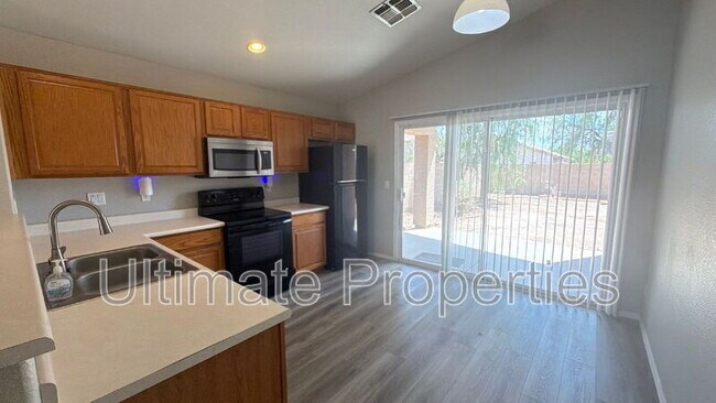 Building Photo - 15345 W Evans Dr