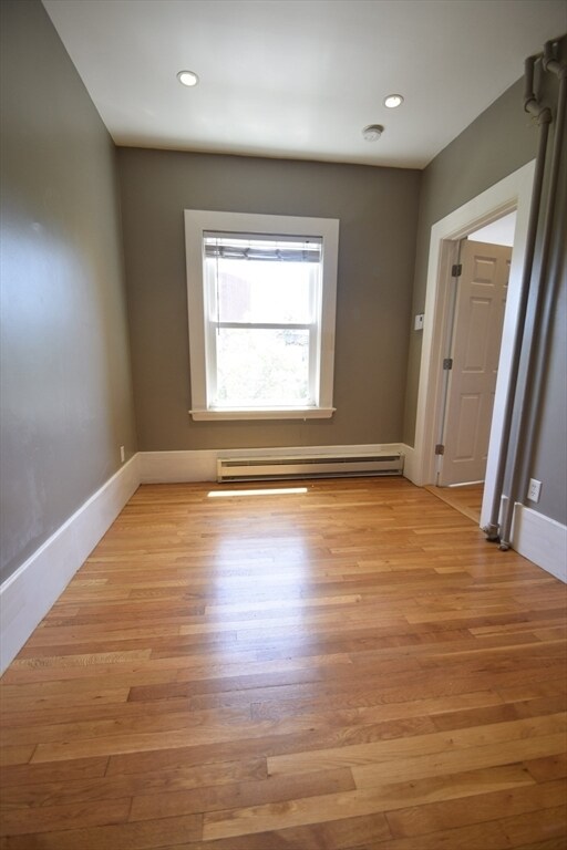 Building Photo - 1402 Beacon St