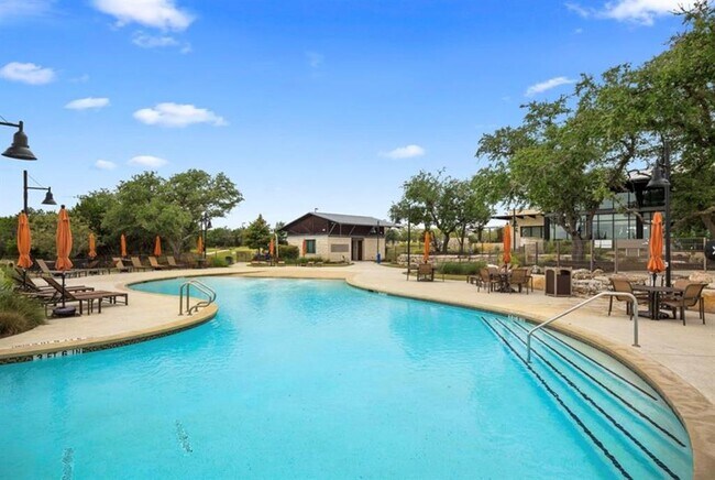 Building Photo - 112 Crimson Sky Ct