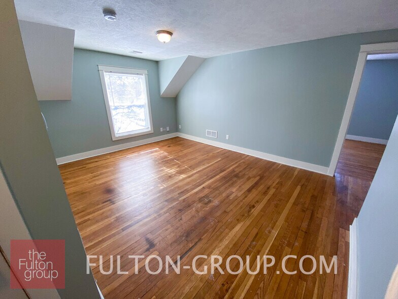 Building Photo - 36 Dwight Ave SE