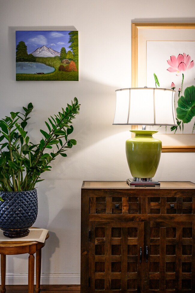 Building Photo - 1751 Belmont Ave