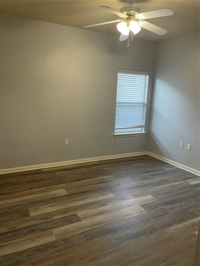 Building Photo - 7440 Montezuma St