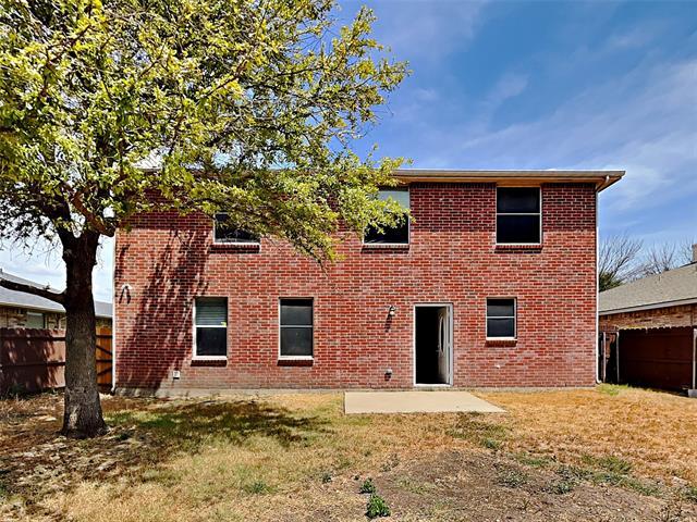 Building Photo - 1932 Riverchase Ln