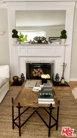 Living room - 703 Lorraine Blvd