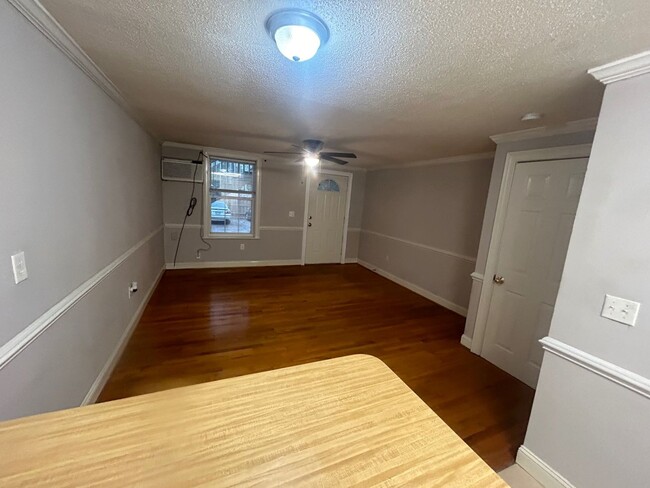 Building Photo - 1019 Monticello St