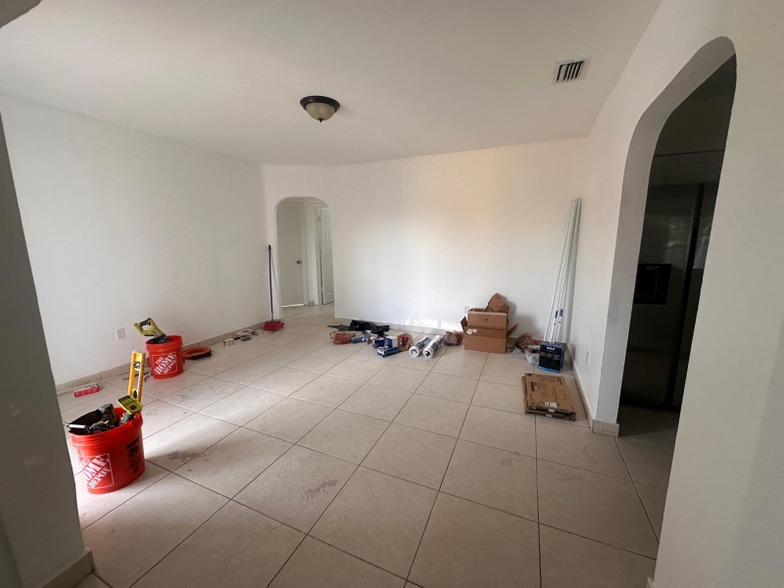 Building Photo - 3248 NW 102nd St