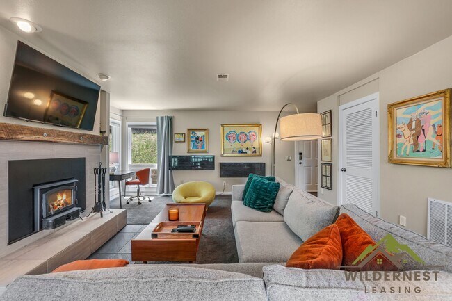 Building Photo - Winter Rental- Updated and quiet 2 bedroom...