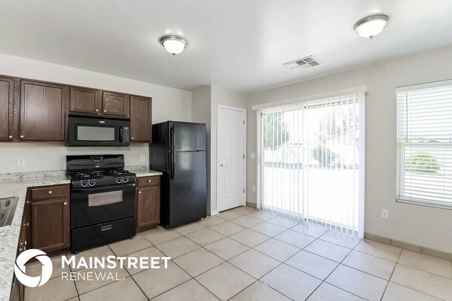 Building Photo - 8304 W Razorbill Dr