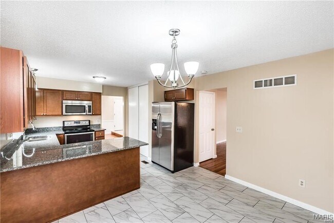 Building Photo - 1369 Nykiel Ct