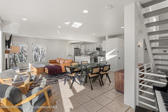 Building Photo - 182 Bennett Pl