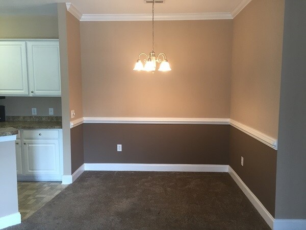 Building Photo - 2065 Silvercrest Dr