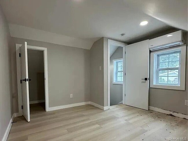 Building Photo - 18 Forester Ave