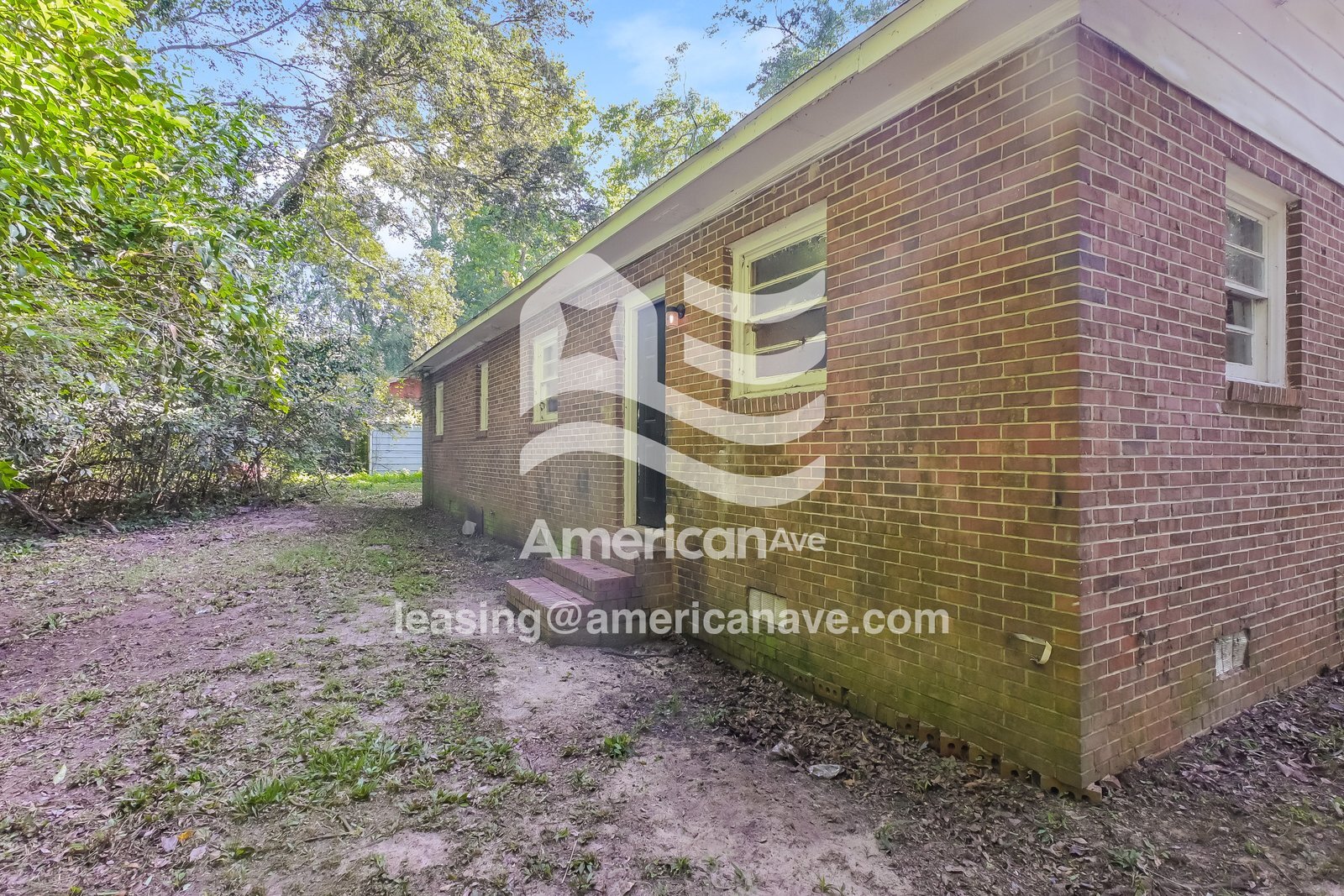 Building Photo - 928 Perry Dr