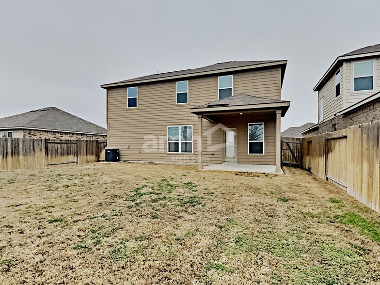 Building Photo - 12898 Cedarcreek Trl