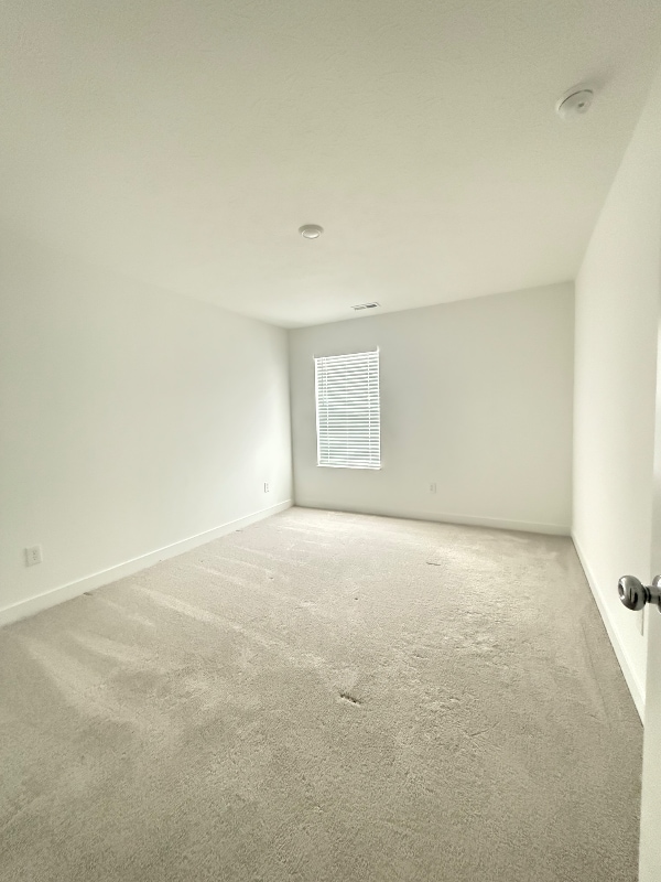 Building Photo - 2791 Linwood Ave