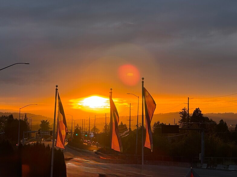 Building Photo - 11240 SW Barbur Blvd