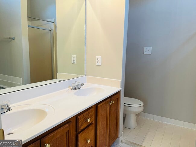 Building Photo - 155 Woodstream Wy