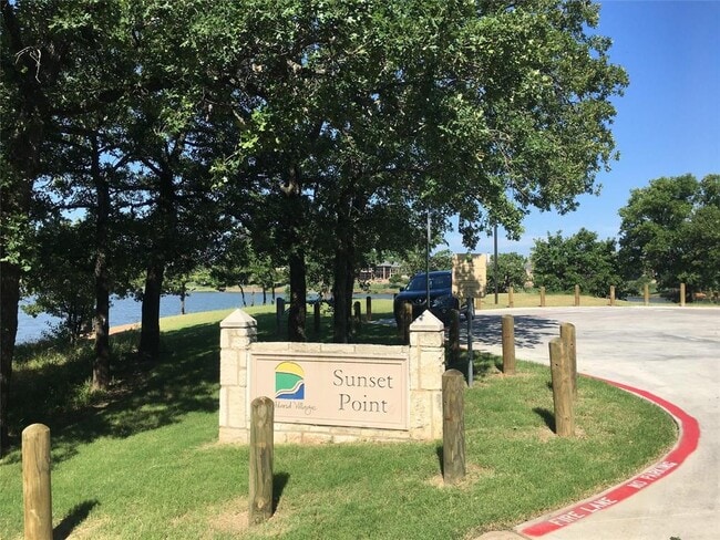 Building Photo - 227 Rockland Dr