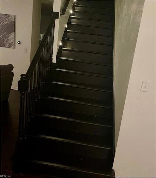 Building Photo - 404 W 29th St