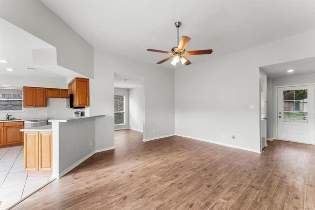 Building Photo - 16970 Mockingbird Ct