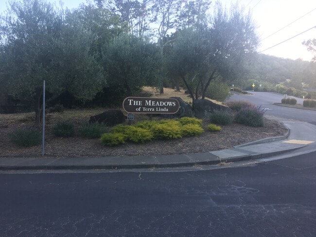 Building Photo - 3br/1.5ba Meadows of Terra Linda Townhouse ~Surrey Lane