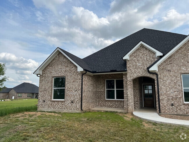 Building Photo - 2261 CR 805