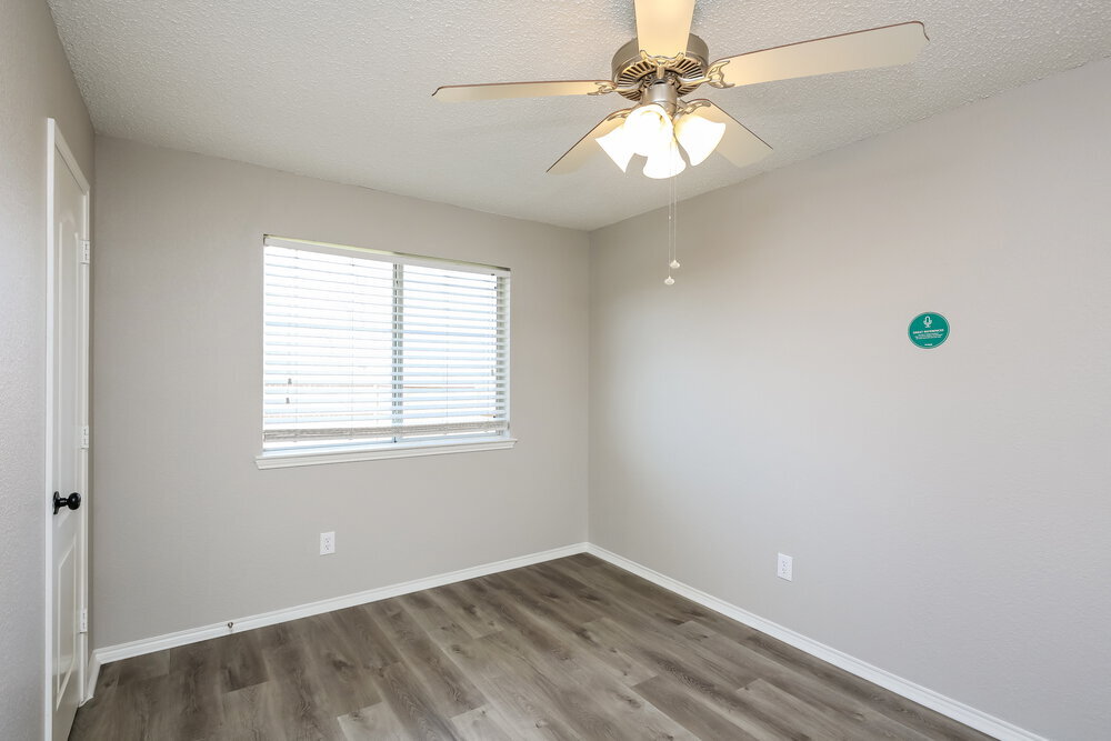 Building Photo - 5904 Heatherglen Terrace