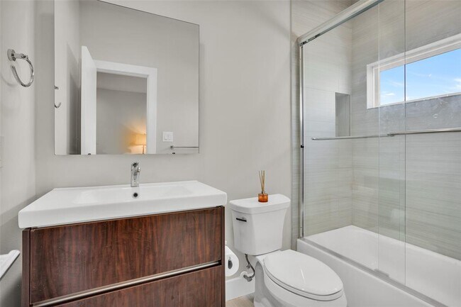 Building Photo - 2209 Padron Pl