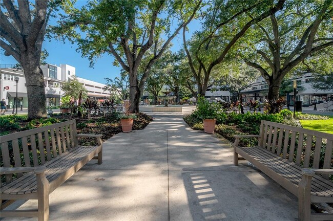 Building Photo - 762 S Village Cir