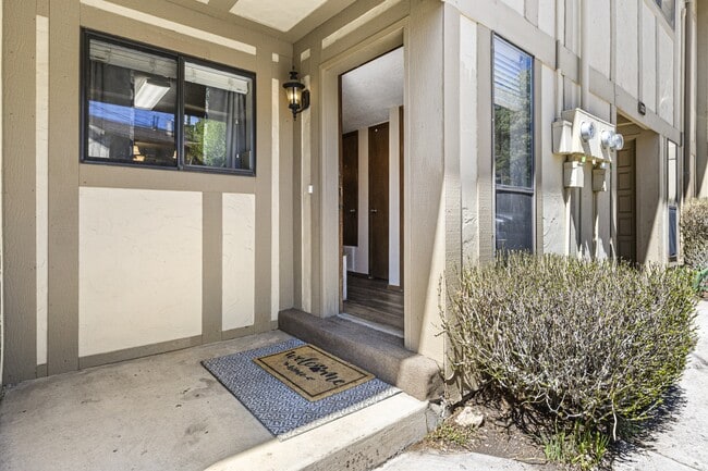 Building Photo - 214 Metz Dr