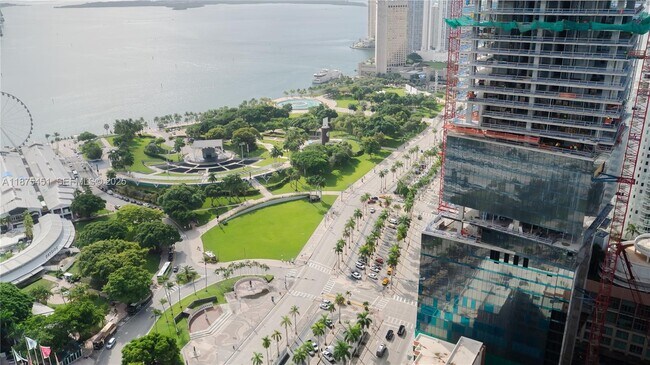 Building Photo - 398 NE 5th St