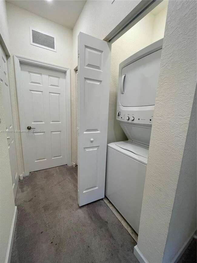 Building Photo - 10586 West 33rd Ct