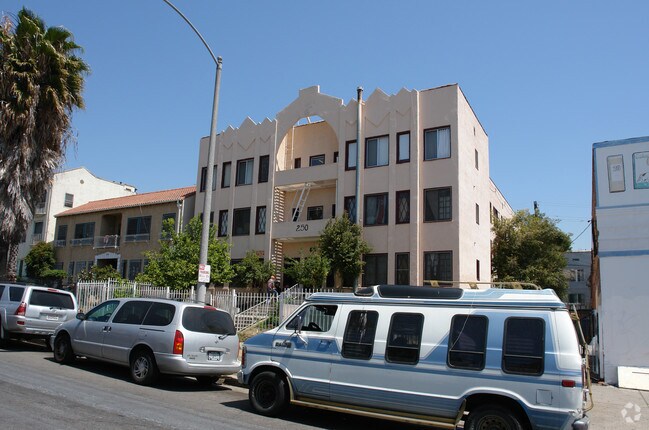 Building Photo - 250 S Catalina St