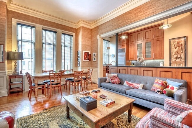 Building Photo - 339 Commonwealth Ave