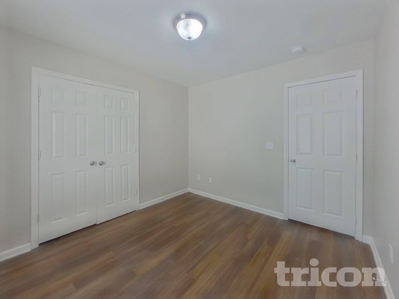 Building Photo - 842 Lakehill Rd