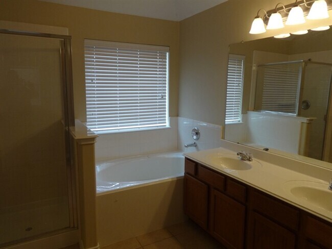 Building Photo - 21415 Branchport Dr