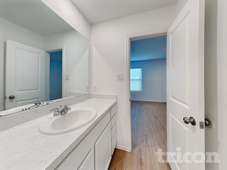 Building Photo - 18607 Rosehill Pr Dr