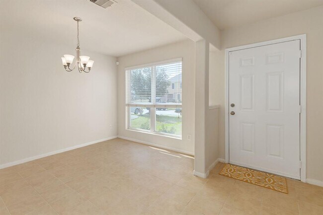 Building Photo - 18818 N Wren Arbor Cir