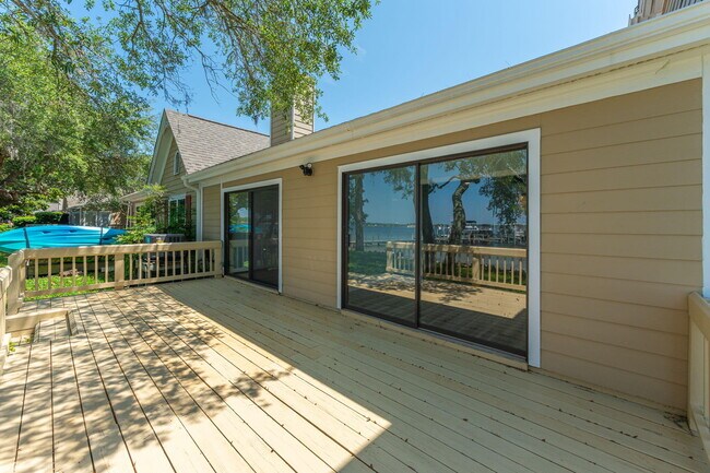 Building Photo - 269 Shalimar Dr